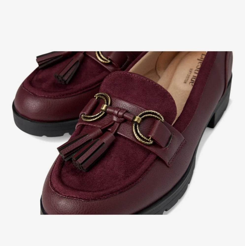 Life Stride Burgundy Tassel Loafers